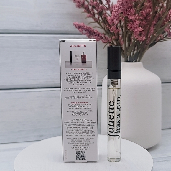 Juliette Has A Gun Juliette - Picture 3 of 5